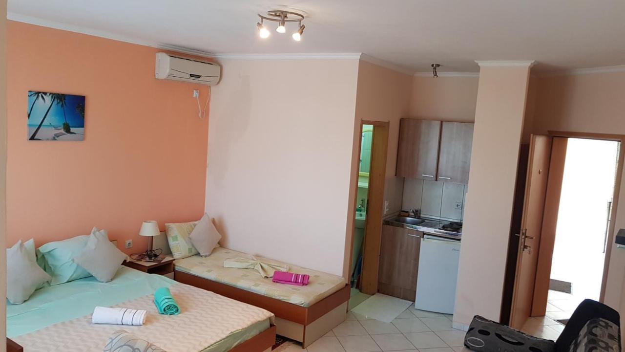 Apartments Belmare Ulcinj Exterior photo